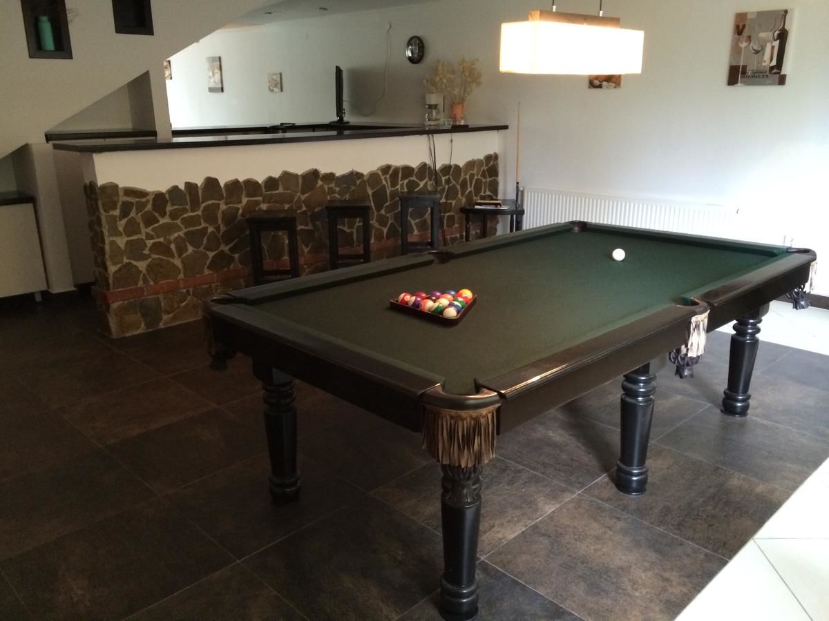 Гостевой дом Pensiunea Ego Residence Бран-45