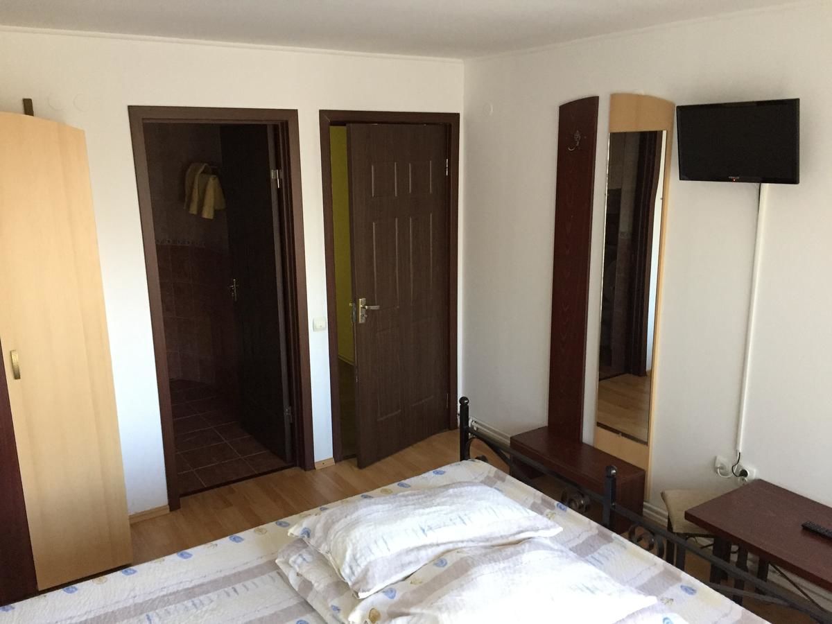 Гостевой дом Pensiunea Ego Residence Бран-9